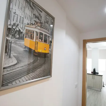 Akicity Graca Silver * ליסבון